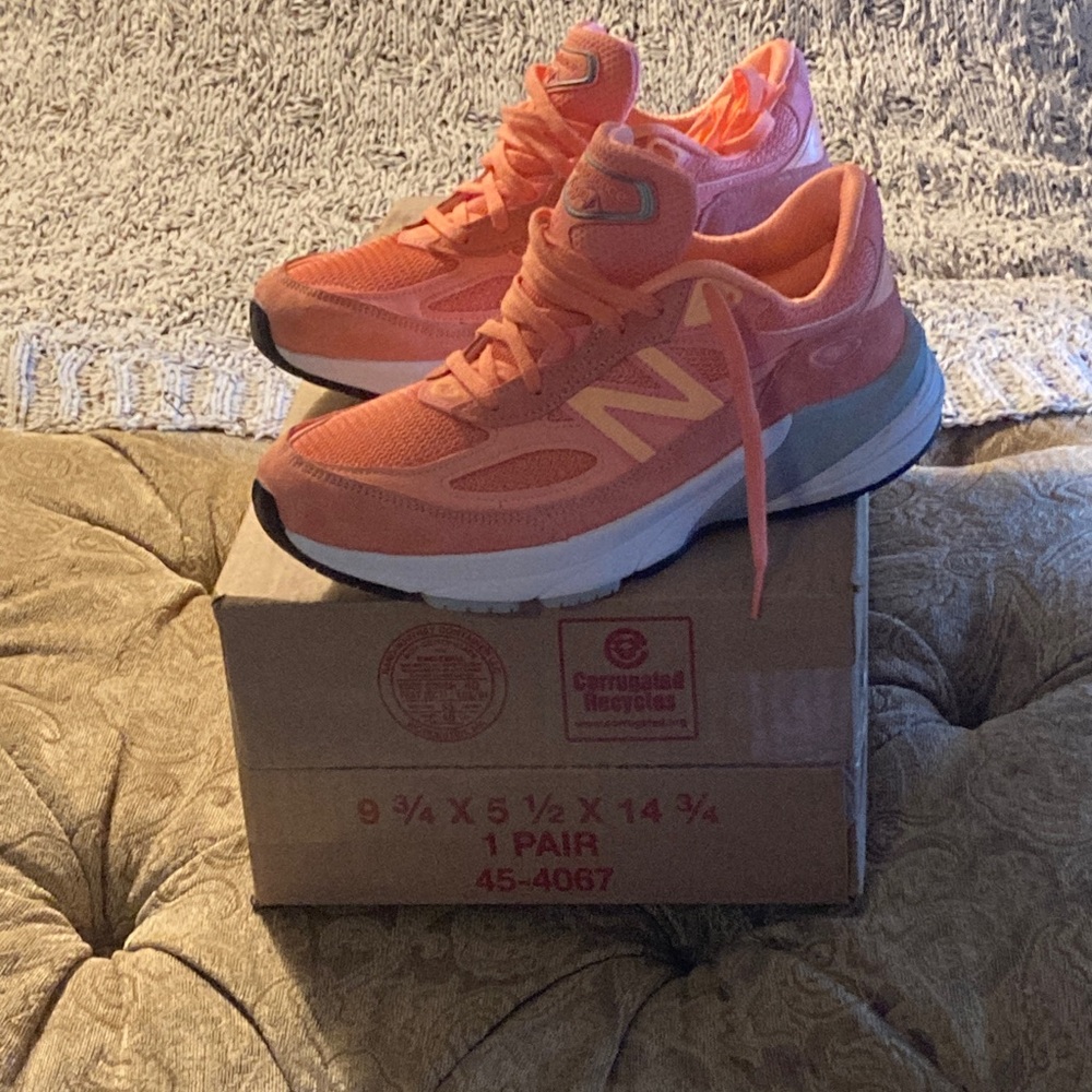 NWOT New Balance 990 V6 made in USA